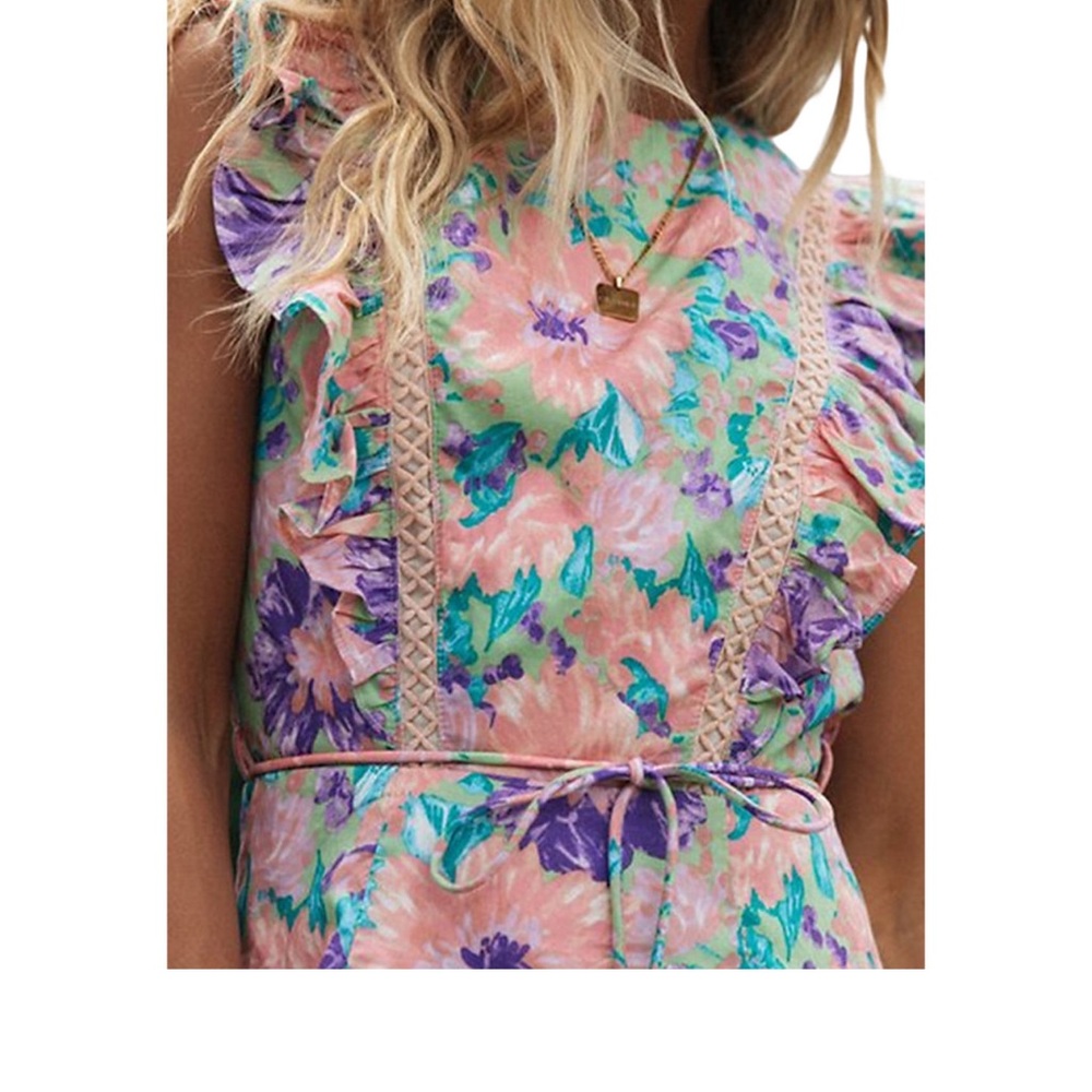 Women Backless Ruffle Dress - Picture 3 of 5